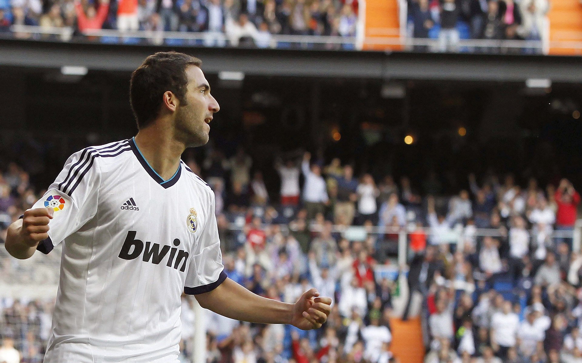 5轮6球!34岁老将闪耀英超赛场,时隔7年后有望再次重返国家队,英超冠军主帅