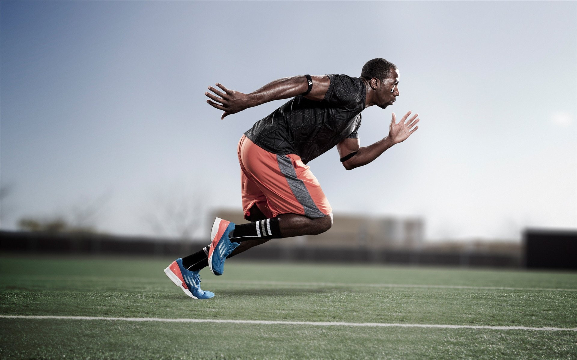 NBA回顾：给湖人送礼！哈特准三双率尼克斯21分逆转，湖人距国王仅0.5胜场